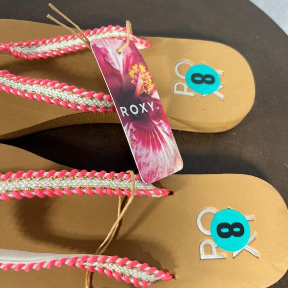 NWT Roxy Pink, White, and Gold Woven Flip-Flops - Size 8 - Picture 3 of 4